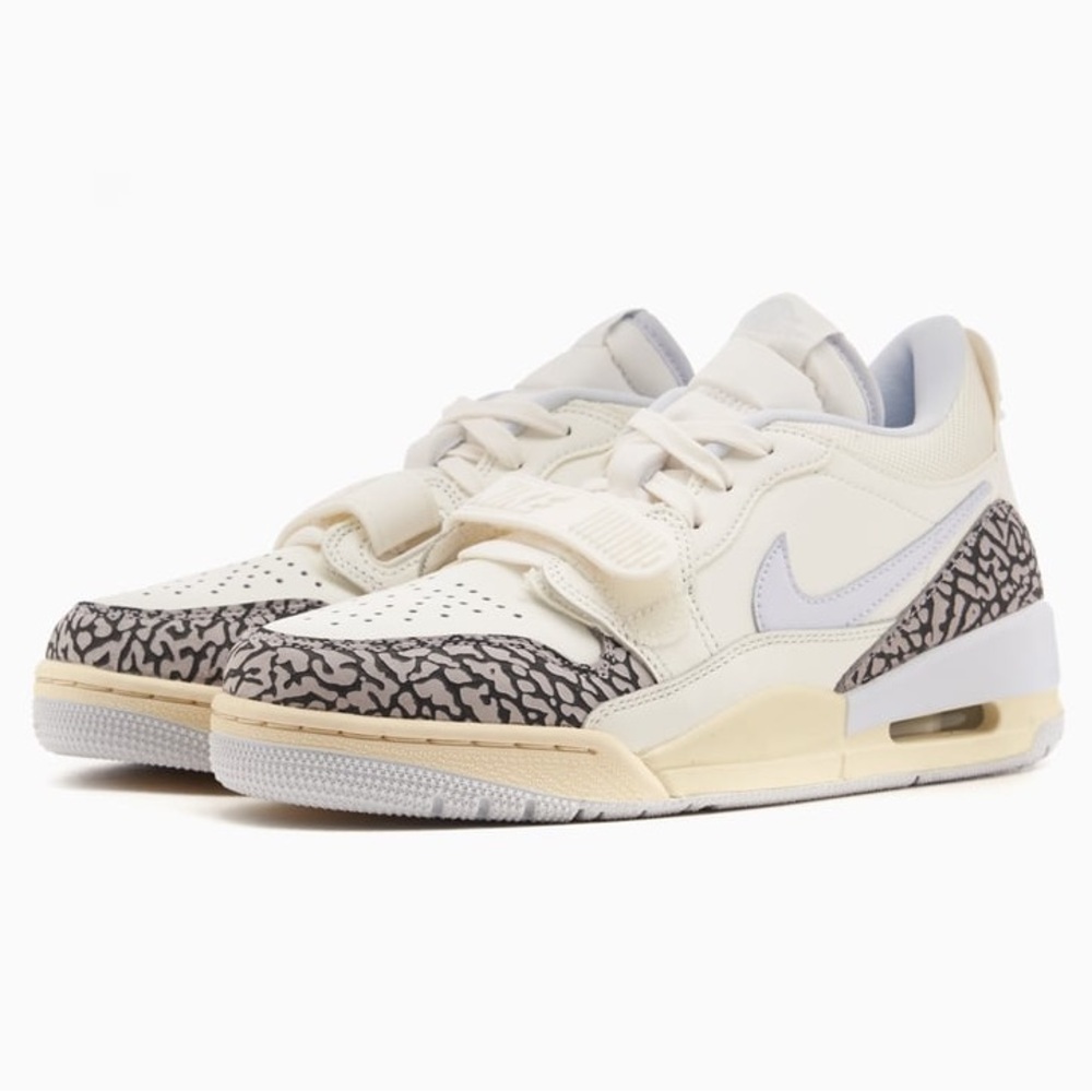 New - Nike Women’s Legacy 312 Low - Size 8.5 - Sail/Cement Grey